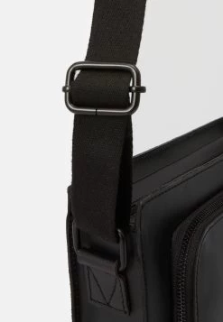 Zign Leather - Sac Bandoulière - 802 - Black -Zign 8436342aca7d4612b39ca4f5fed5447d