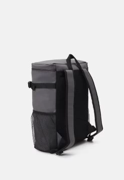 Zign -Zign b646c72bc5eb42e1a4d3d0bf4568efba