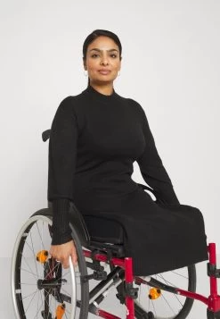 Zign Adaptive Perkin Ausschnitt Basic Mini Strickkleid - Robe Pull - Black -Zign e8d64bb9ebae41e7bedcba233c1df026